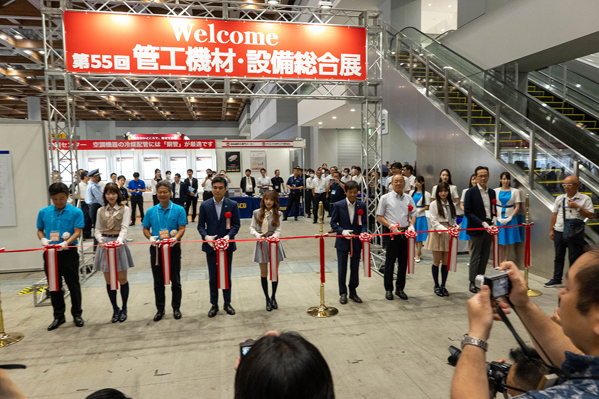 展示会の様子 02